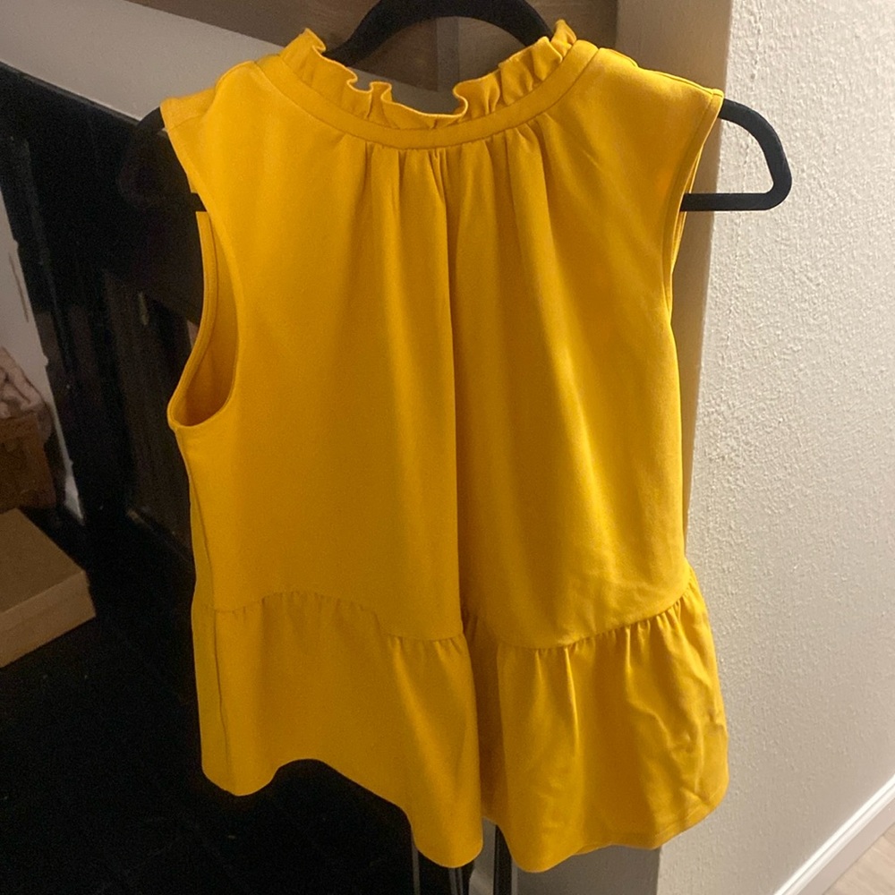 Yea low Ann Taylor blouse